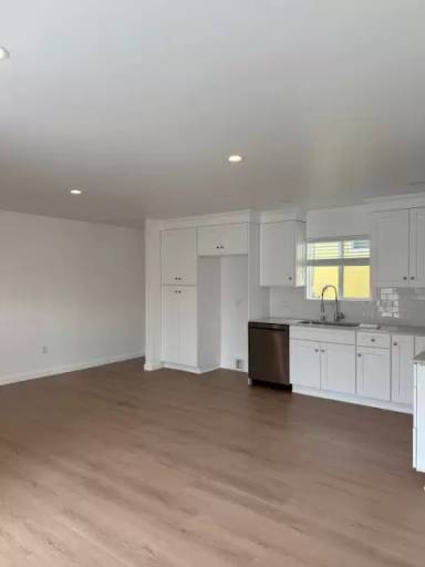 Main picture of 22105 Dolores St