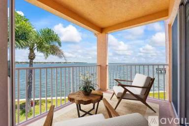 Main picture of 7400 Sunshine Skyway Ln S