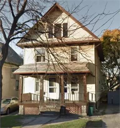 Main picture of 916 Avenue D
