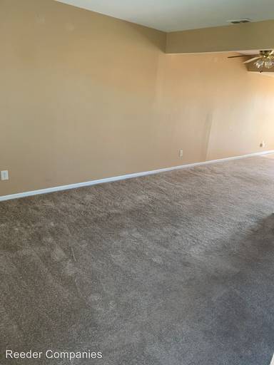 Main picture of 7384 Whitcomb St