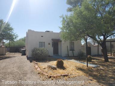 Main picture of 2531 N Orchard Ave