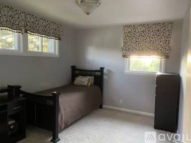 Main picture of 528 Tobylynn Dr