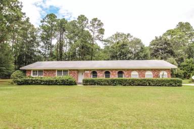 Main picture of 203 S Edgewood Dr