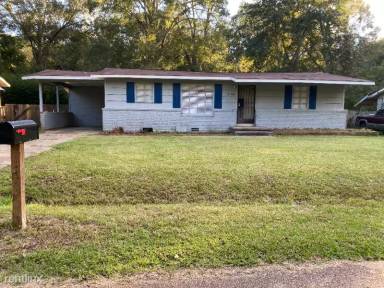 Main picture of 2755 Emerald Dr
