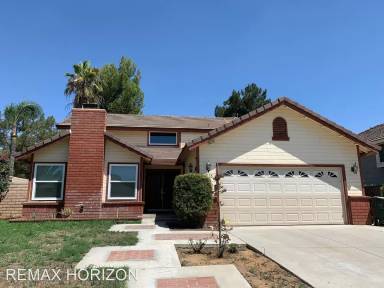Main picture of 8235 Tamarind Ln