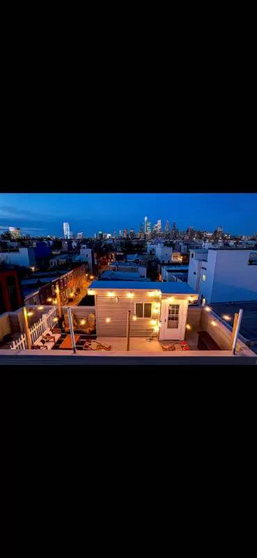 Main picture of 1535 S Capitol St