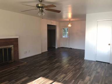 Main picture of 651 N Barrett Rd