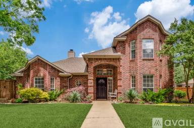 Main picture of 825 Clearlake Dr
