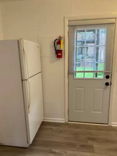 Main picture of 463 Medlock Rd