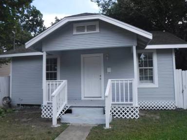 Main picture of 313 E Pearce St