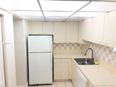 Main picture of NOB HILL WEST CONDO