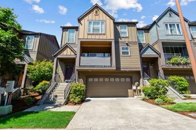 Main picture of 10855 SW Huntington Ave