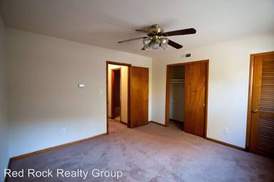 Main picture of 2724 Niazuma Ave S