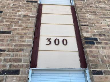 Main picture of 300 Moursund Blvd