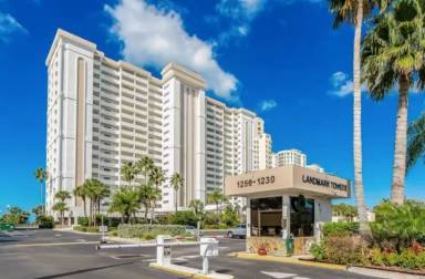 Main picture of Landmark Towers at Sand Key