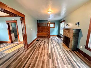 Main picture of 820 McGregor Ave NW