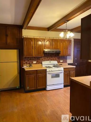 Main picture of 122 Highwood Ave