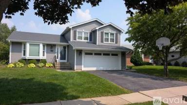 Main picture of 721 Cutter Ln