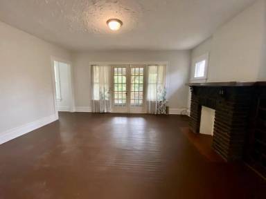 Main picture of 400 Cloverdale Ave