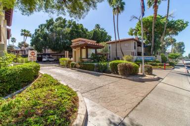 Main picture of The Pointe Condominiums