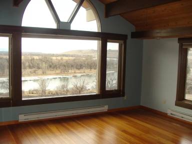 Main picture of 482 Flood Rd
