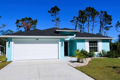 Main picture of 128 Linda Lee Dr