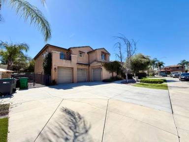 Main picture of 34712 Chinaberry Dr