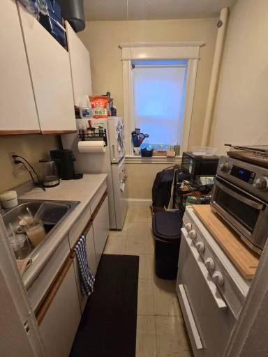 Main picture of 104 Babcock St
