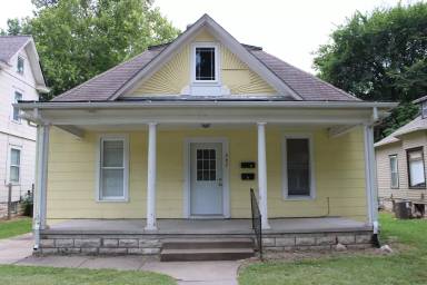 Main picture of 907 Leavenworth St