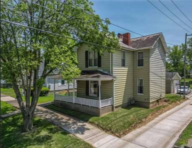 Main picture of 210 E Montgomery St