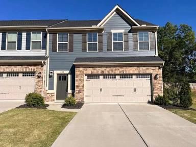Main picture of 402 Villager Ln