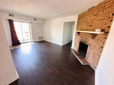 Main picture of 1806 Valley Dr