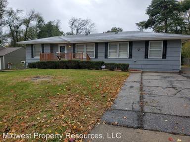Main picture of 308 SW Highland St