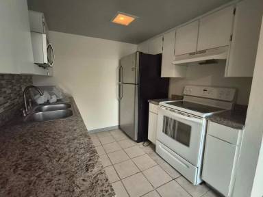 Main picture of 2630 Waco St