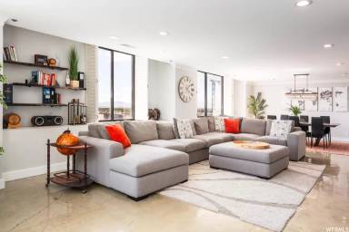Main picture of American Towers Condos