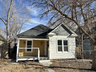 Main picture of 823 Sahwatch St