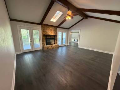 Main picture of 10290 Creighton Pl