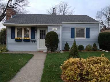 Main picture of 1851 North St