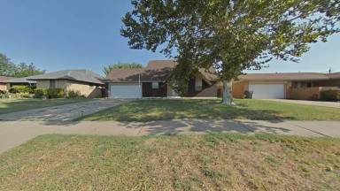 Main picture of 4809 NW Cheryl Blvd
