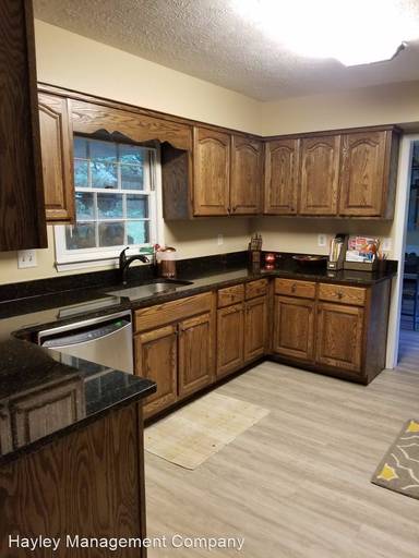 Main picture of 1404 E University Dr