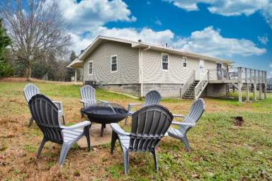 Main picture of 2227 Givens Rd