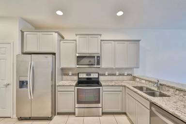 Main picture of 9160 Hillcroft Dr