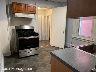 Main picture of 903 Mechanic St