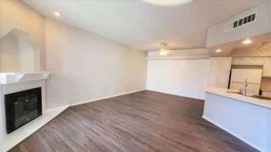 Main picture of 3600 Monarcas St
