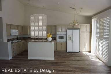 Main picture of 1920 Park Shadows Ln