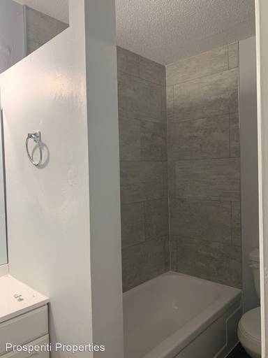 Main picture of South Glen Apartments