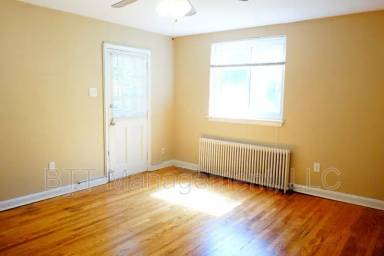 Main picture of 8203 Garland Ave