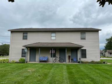 Main picture of 520 W Main St