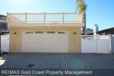 Main picture of 5404 Breakers Way