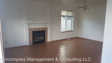 Main picture of 905-915 Charter Pl NE